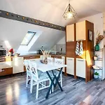 The Greenhouse Skyparlor In The Heart Of Timisoara